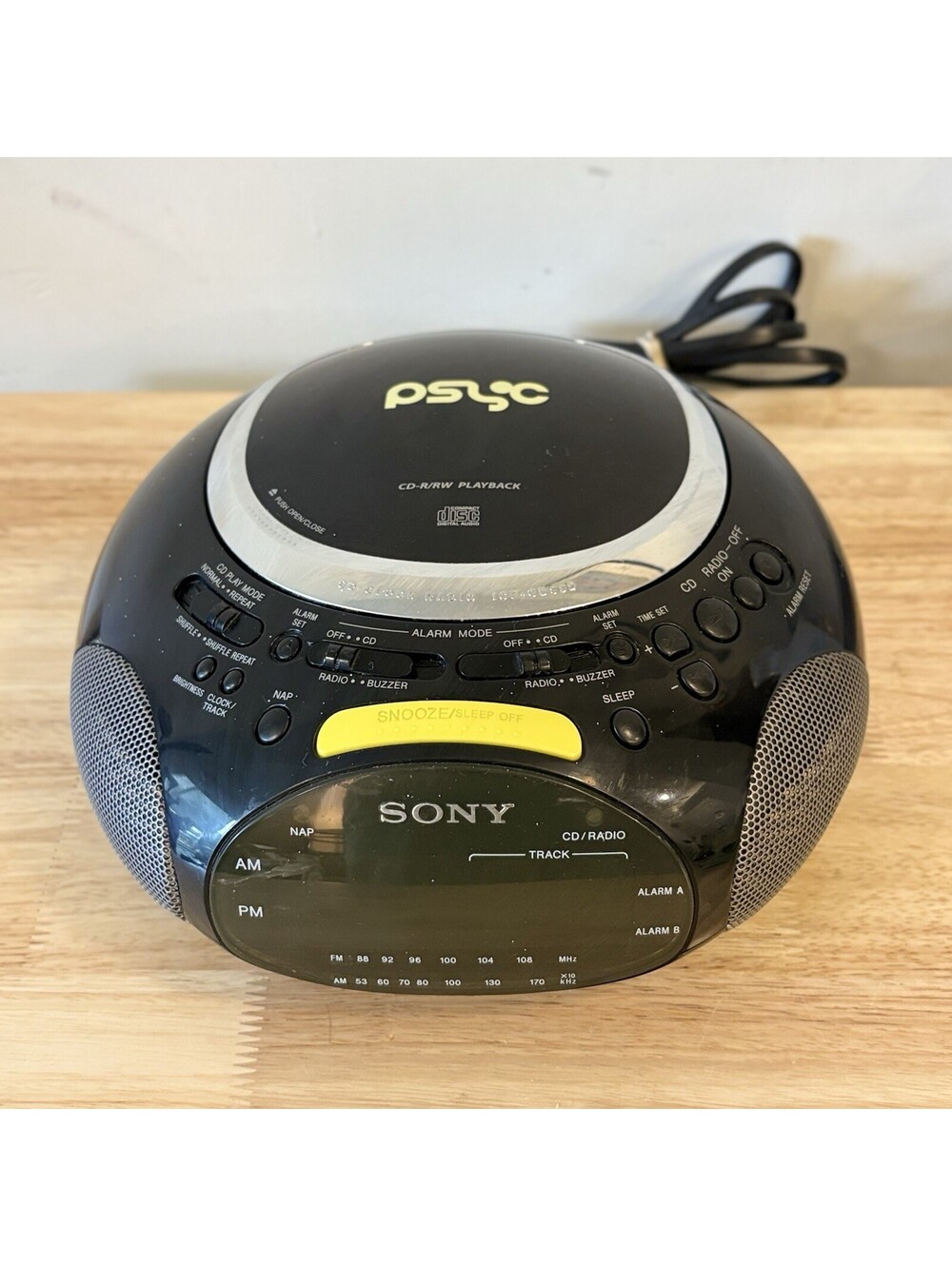 Sony PSYC ICF-CD832 CD Player AM FM Alarm Clock Radio Black Y2K Tested Working